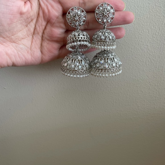 Silver Indian/Pakistani/Desi Jhumka Earrings - Picture 3 of 3